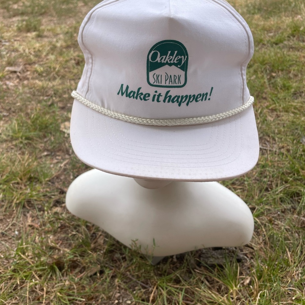 Oakley Ski Park Vintage Trucker Hat